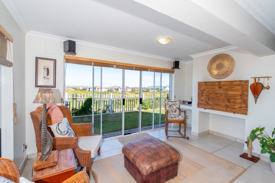 4 Bedroom Property for Sale in Sunset Estate Western Cape